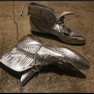 🦄🌸💥Silver rare vintage flat ankle boots👟👟🦄